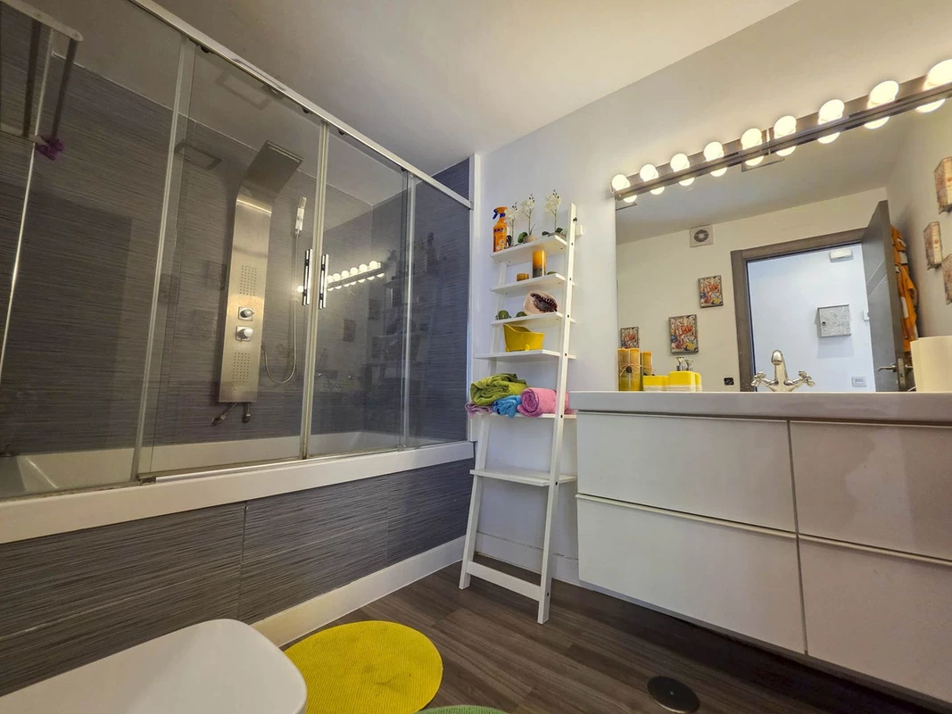 8-e64a9055bba3e77ac8aca3b893cdf826