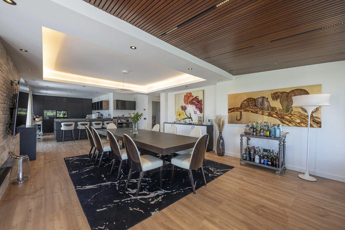 8-e64a9055bba3e77ac8aca3b893cdf826