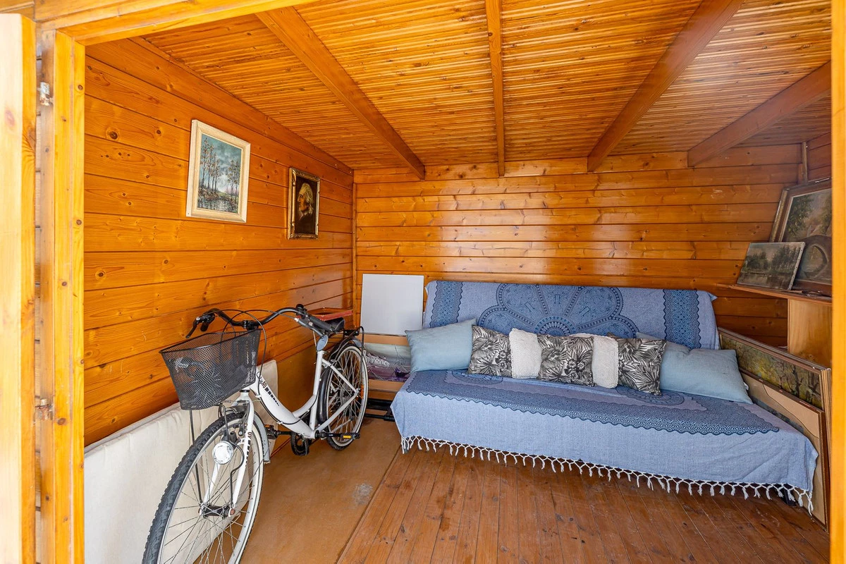 8-e64a9055bba3e77ac8aca3b893cdf826