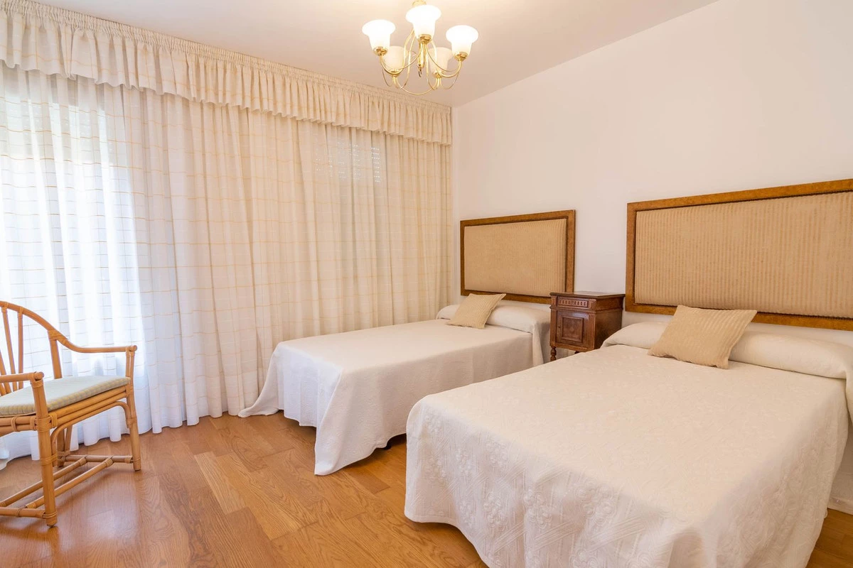 7-aa4cc561180b369757c0bb4af9886cd3