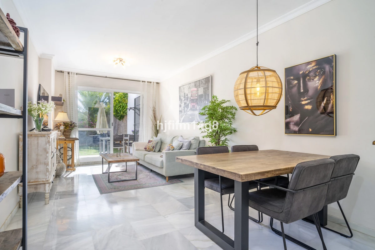 3-e898b2bb2a2fdfd06d2c39894dce8316