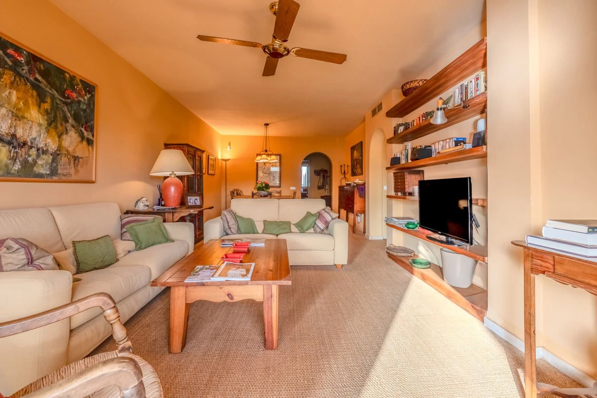 4-c23c0f86247804fa50226aecd8b0b2c8