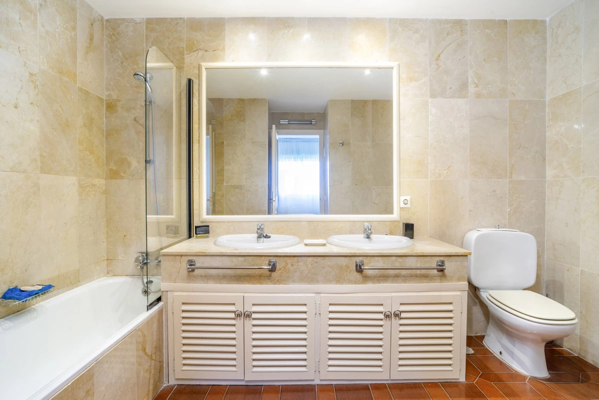 9-467d0cee5b725f3ef65f102a0c2e69c0