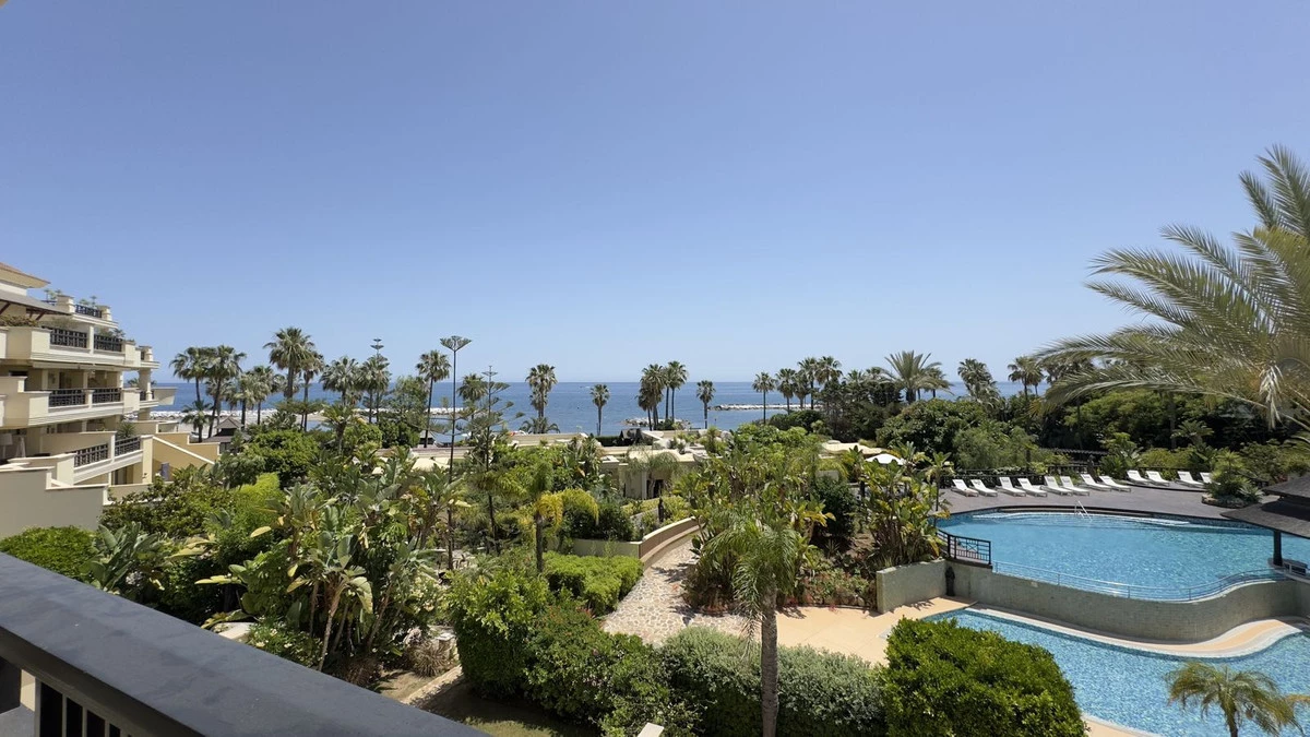 3-e898b2bb2a2fdfd06d2c39894dce8316