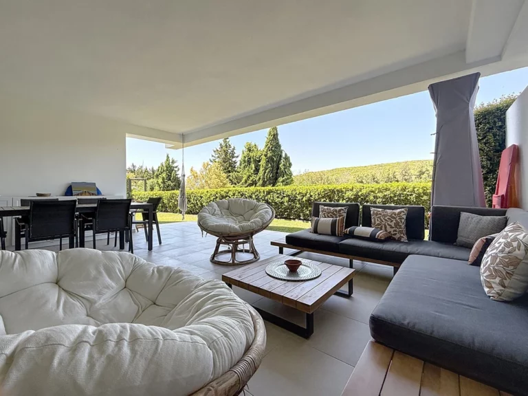 R5204563 | Ground Floor Apartment in Casares Playa – € 539,000 – 3 beds, 3 baths