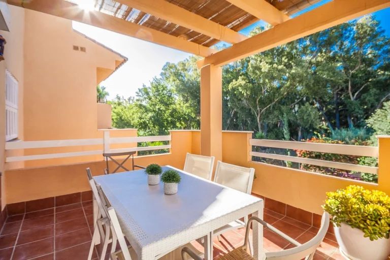 R5138635 | Middle Floor Apartment in Cabopino – € 495,000 – 3 beds, 2 baths