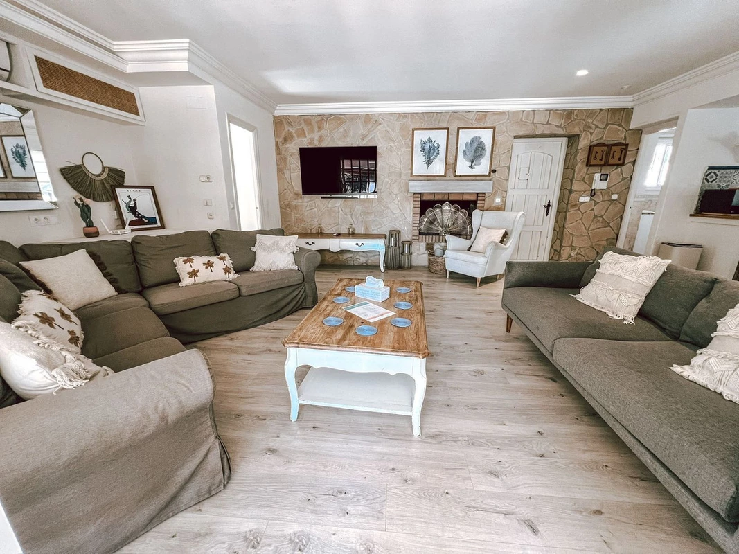 9-467d0cee5b725f3ef65f102a0c2e69c0