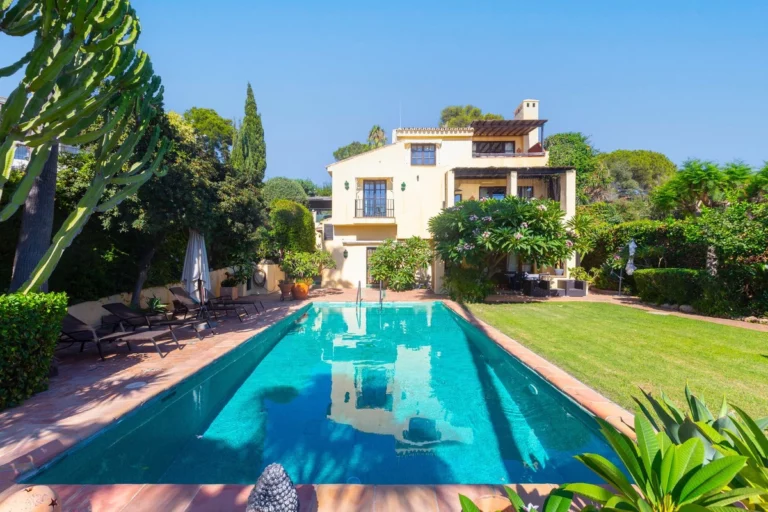 R5146693 | Detached Villa in Elviria – € 1,650,000 – 5 beds, 4.5 baths