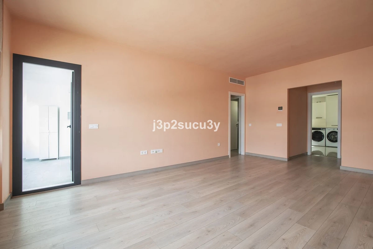 8-e64a9055bba3e77ac8aca3b893cdf826