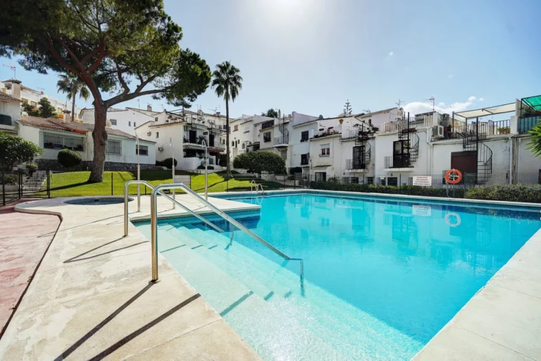 R5179339 | Townhouse in Marbella – € 325,000 – 2 beds, 2 baths