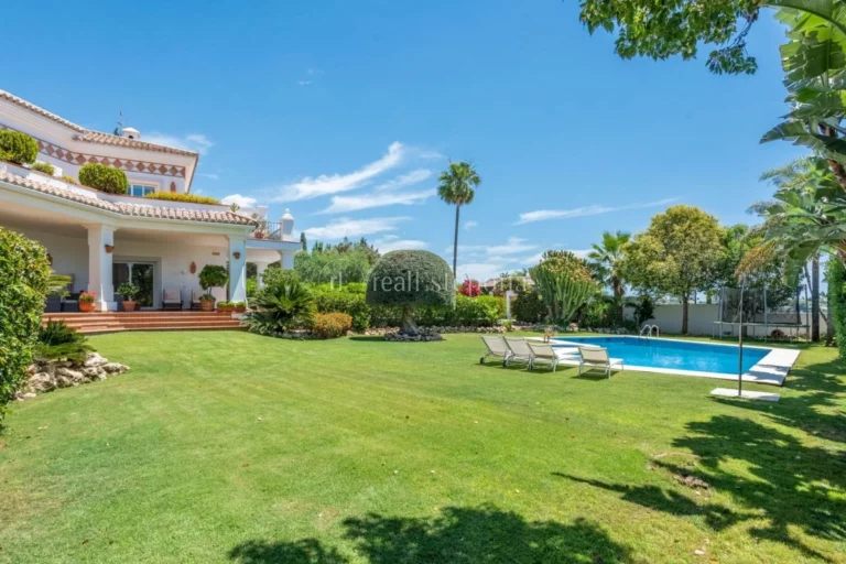 613-00155P | Villa in Benahavis – € 2,689,000 – 6 beds, 6 baths