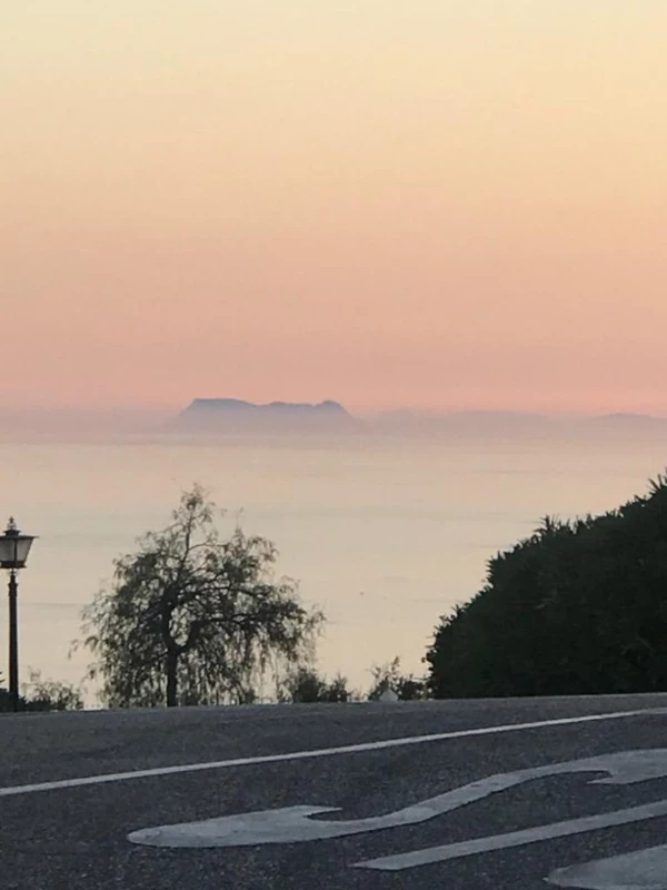 8-e64a9055bba3e77ac8aca3b893cdf826