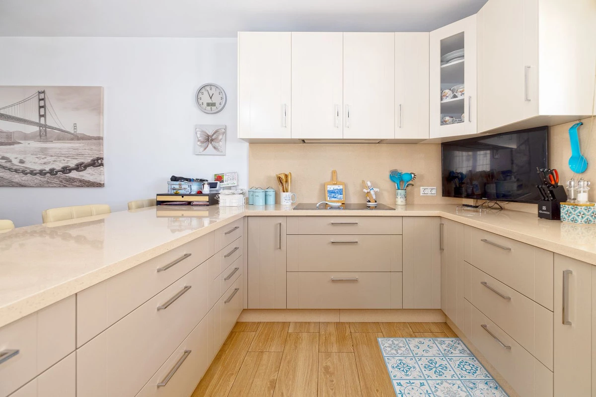 7-aa4cc561180b369757c0bb4af9886cd3