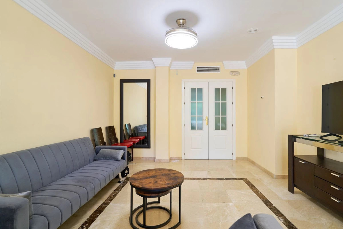 2-5bd7b9d04b45e33852eaf0ec6670150d