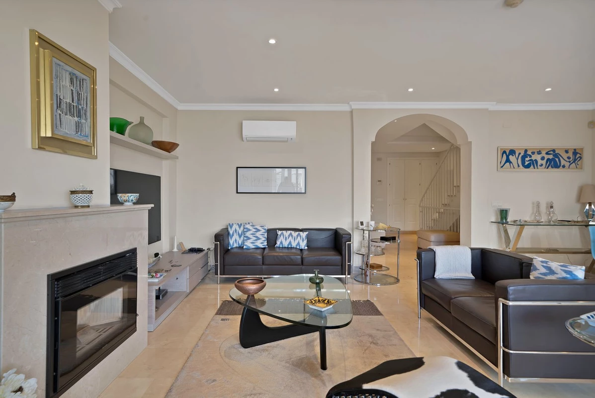 4-c23c0f86247804fa50226aecd8b0b2c8