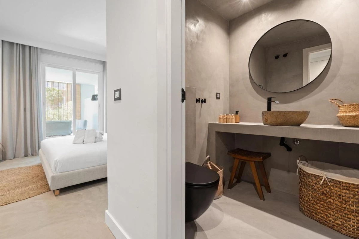 9-467d0cee5b725f3ef65f102a0c2e69c0