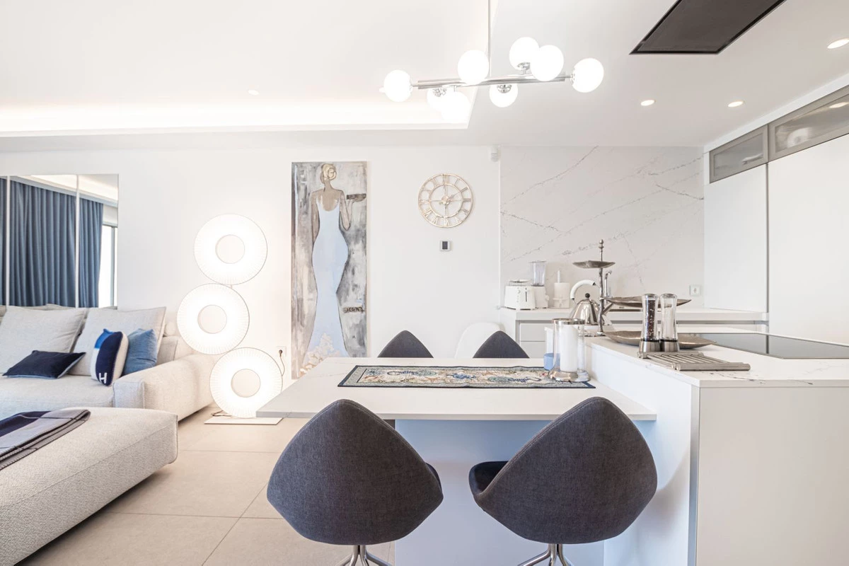 7-aa4cc561180b369757c0bb4af9886cd3