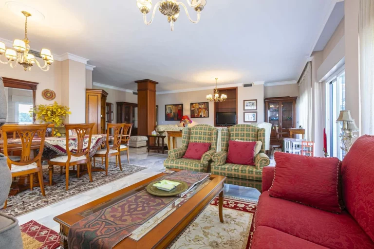 R4967110 | Middle Floor Apartment in Nueva Andalucía – € 1,200,000 – 3 beds, 4 baths