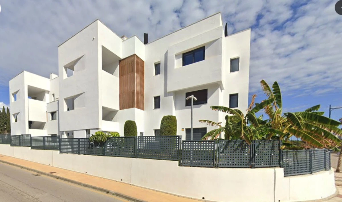 2-5bd7b9d04b45e33852eaf0ec6670150d