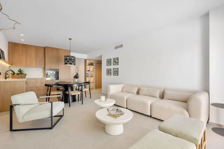 R5018134 | Penthouse in Nueva Andalucía – € 820,000 – 3 beds, 2 baths