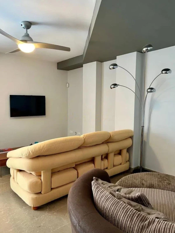 9-467d0cee5b725f3ef65f102a0c2e69c0