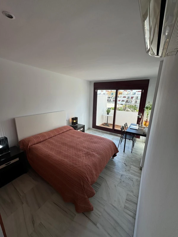 4-c23c0f86247804fa50226aecd8b0b2c8