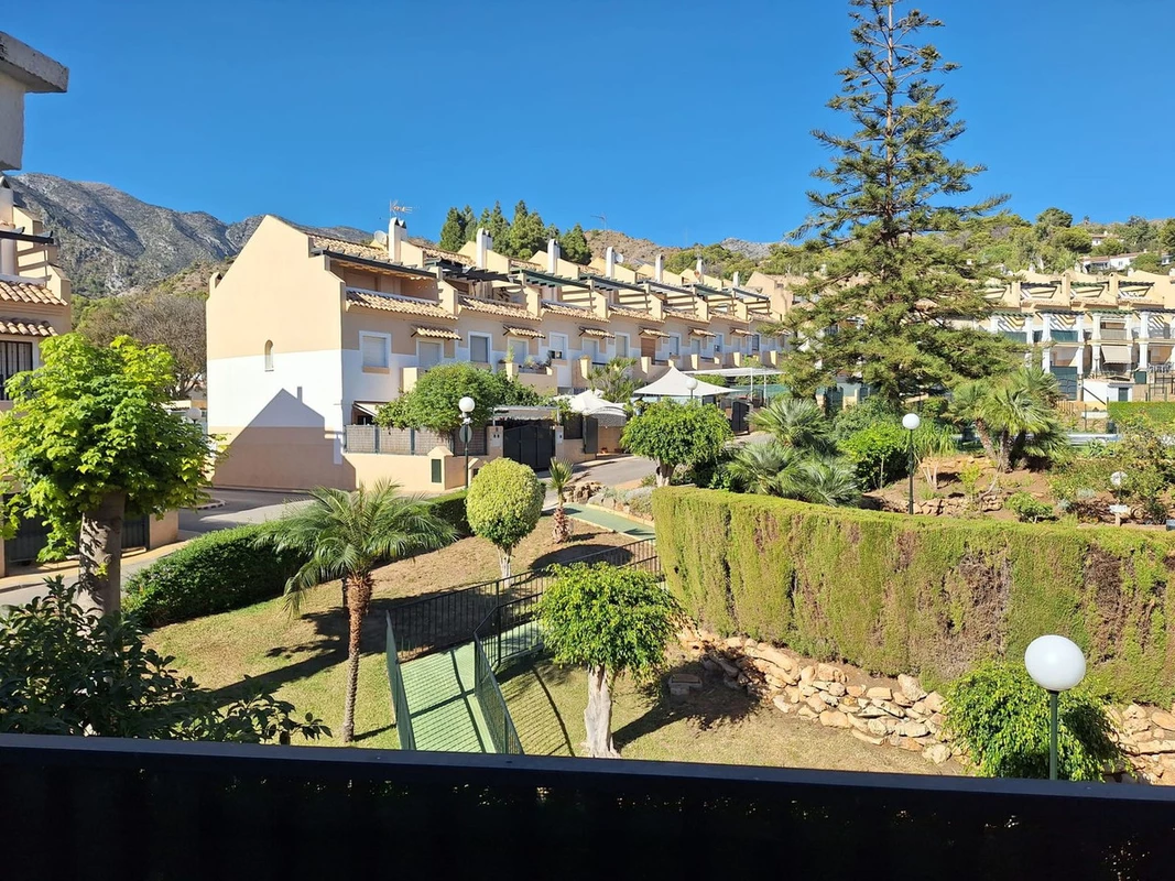 1-7980e48d732b6fc85c14b43b94d2aa54