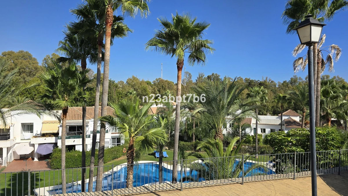 8-e64a9055bba3e77ac8aca3b893cdf826