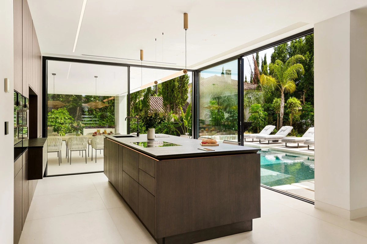 7-aa4cc561180b369757c0bb4af9886cd3