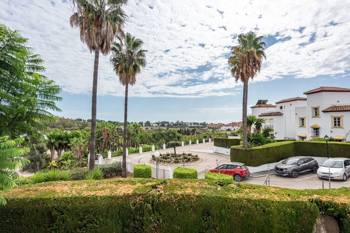 2-5bd7b9d04b45e33852eaf0ec6670150d