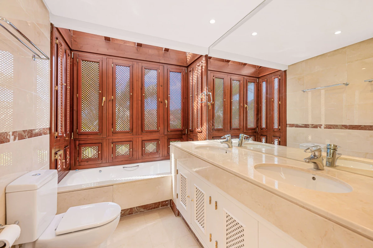 9-467d0cee5b725f3ef65f102a0c2e69c0