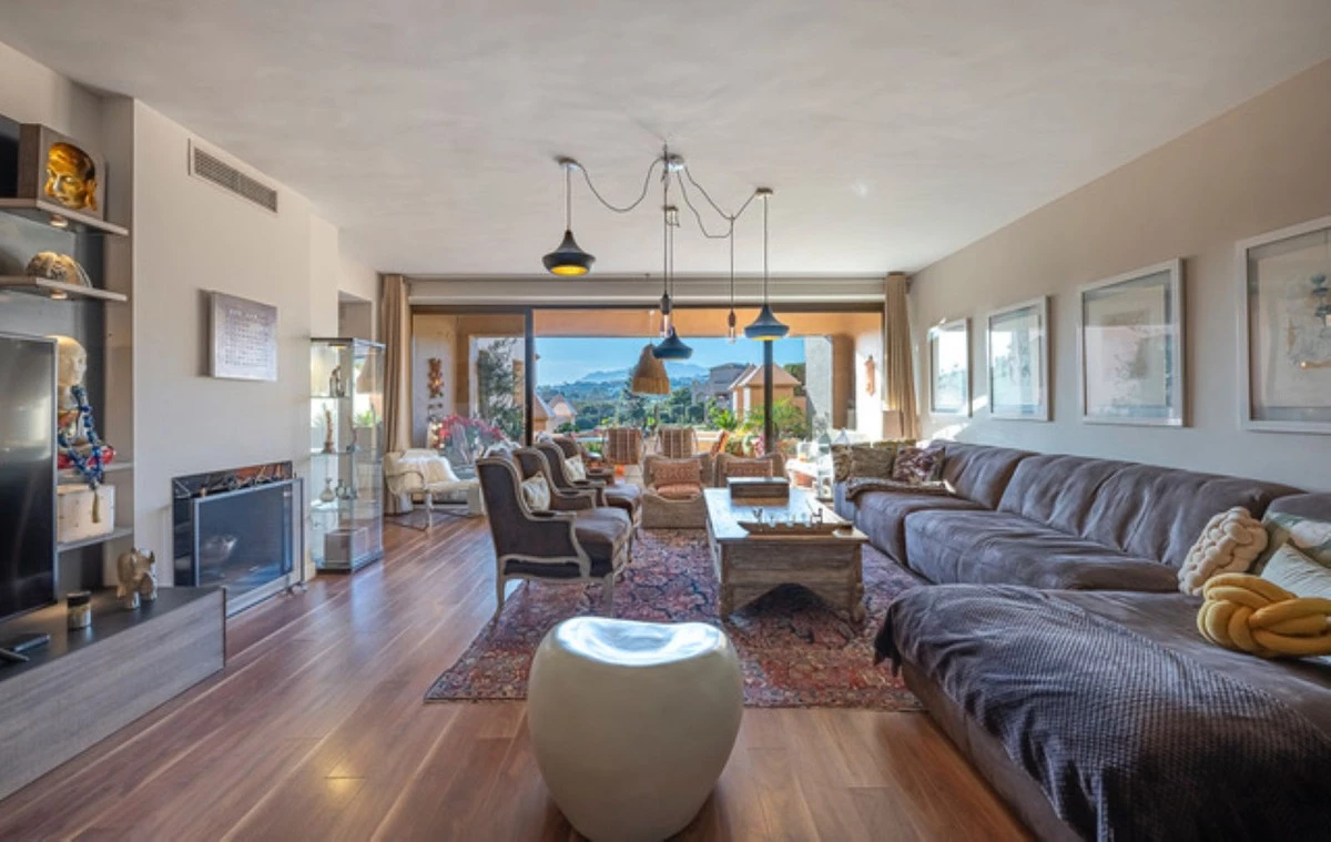 2-5bd7b9d04b45e33852eaf0ec6670150d