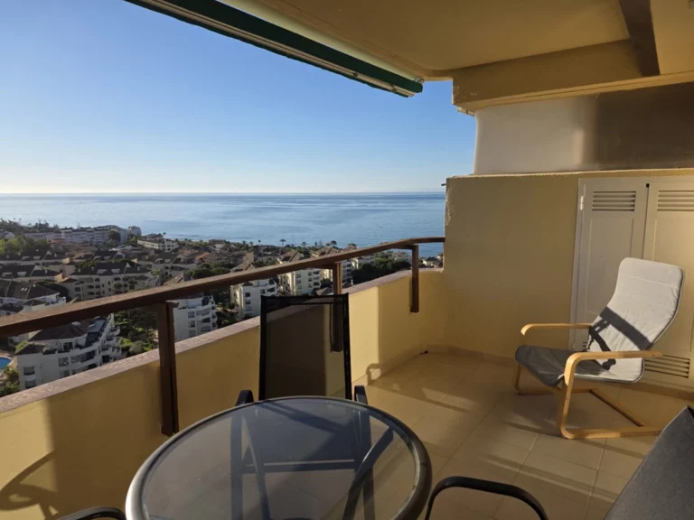 R5184418 | Middle Floor Studio in Marbella – € 340,000 – 0 beds, 1 baths