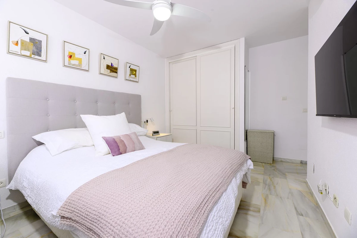 8-e64a9055bba3e77ac8aca3b893cdf826