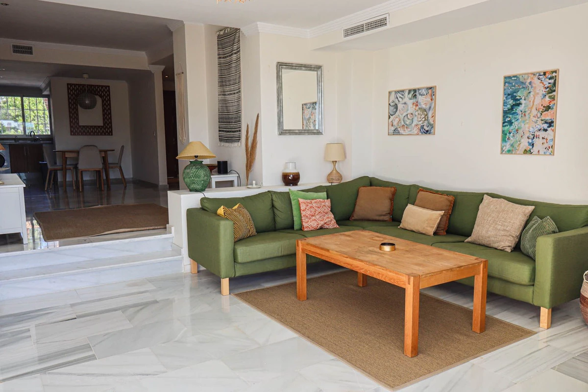 7-aa4cc561180b369757c0bb4af9886cd3