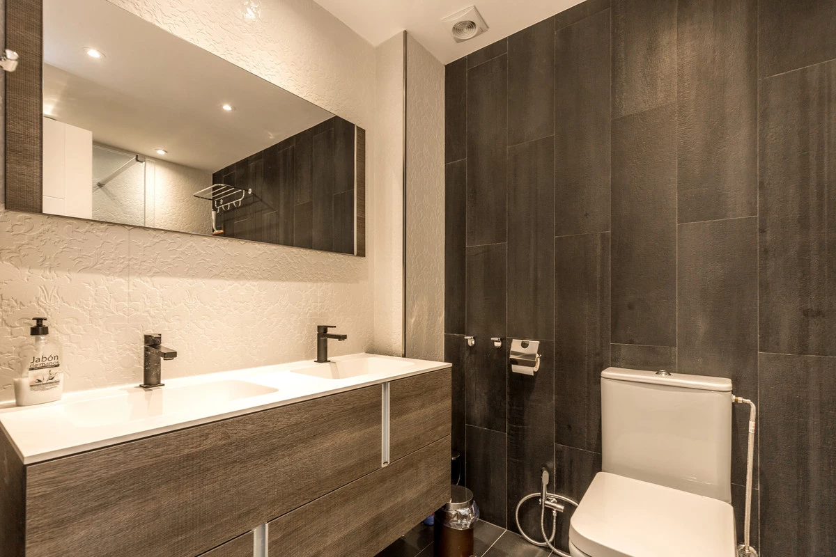 8-e64a9055bba3e77ac8aca3b893cdf826