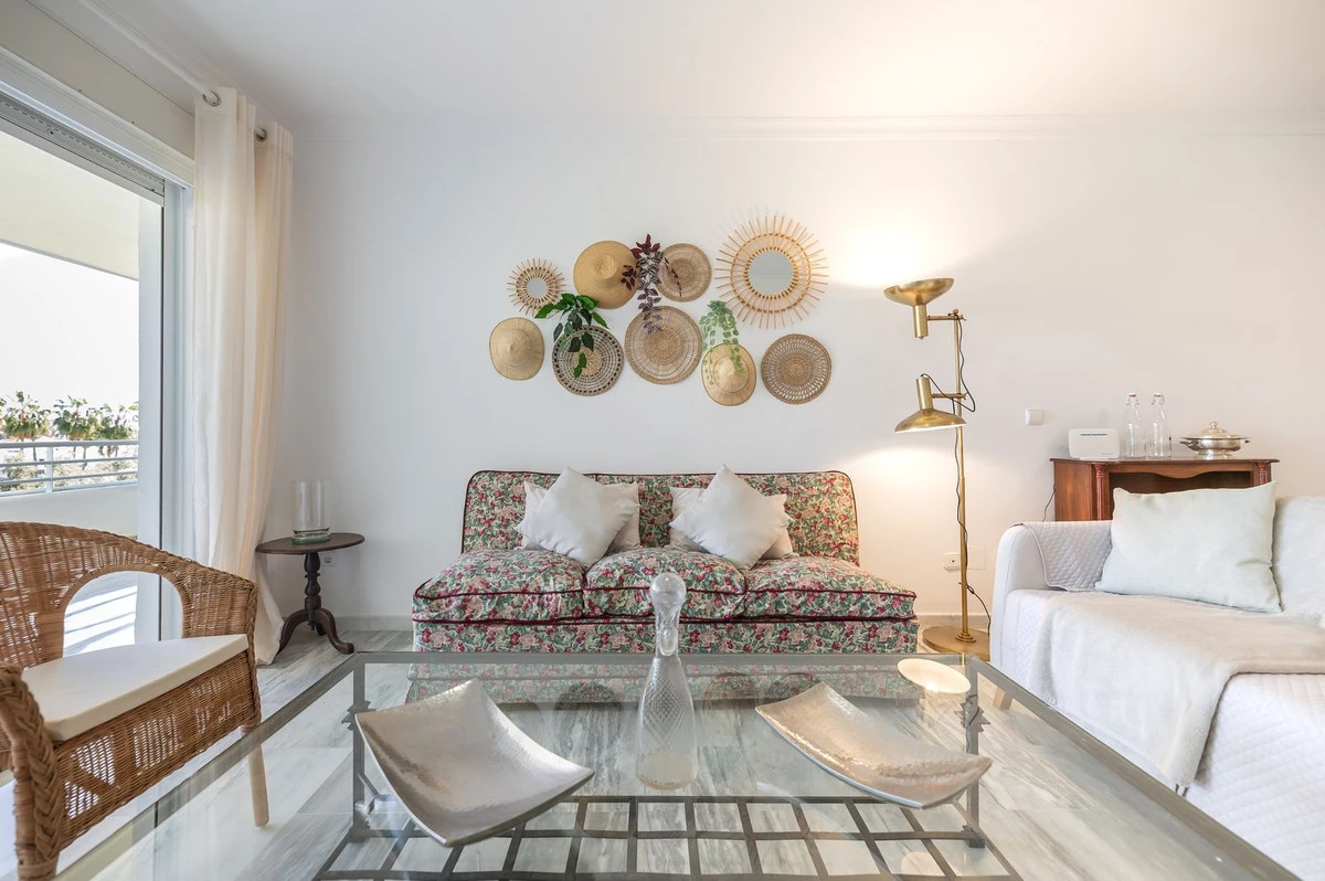 8-e64a9055bba3e77ac8aca3b893cdf826