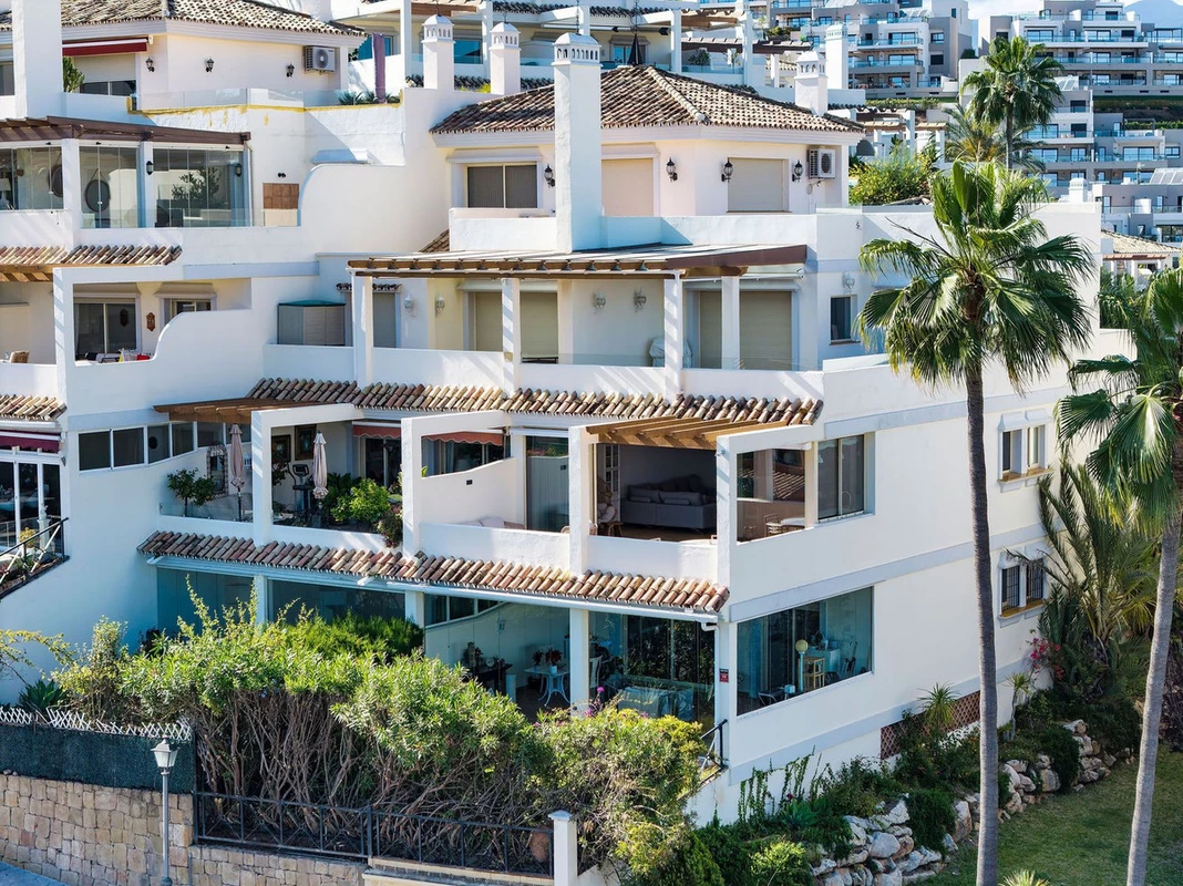 2-5bd7b9d04b45e33852eaf0ec6670150d