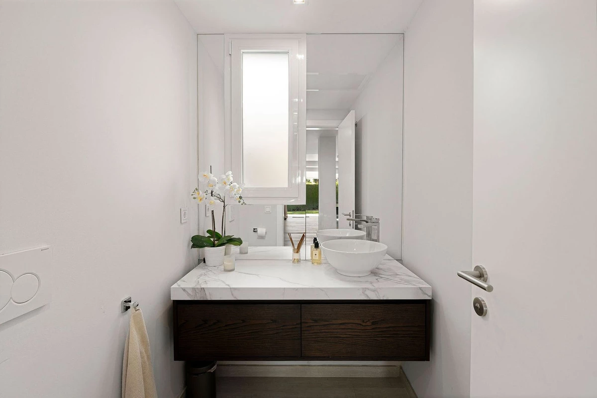 9-467d0cee5b725f3ef65f102a0c2e69c0