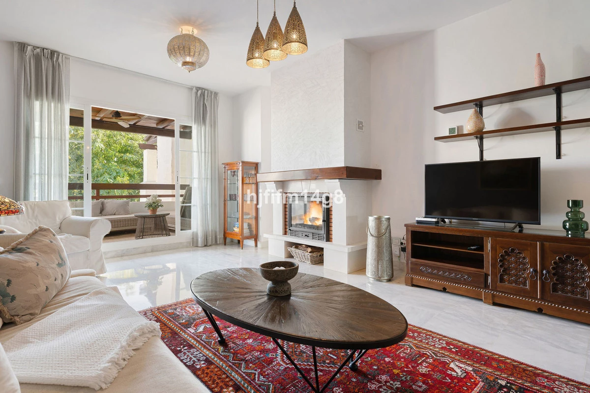 3-e898b2bb2a2fdfd06d2c39894dce8316