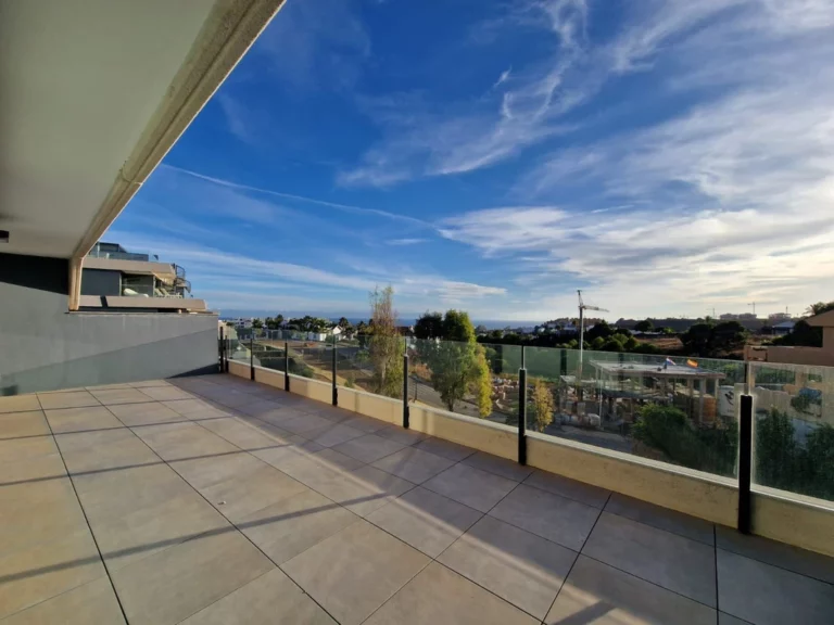 R5164051 | Middle Floor Apartment in Selwo – € 695,000 – 3 beds, 2 baths