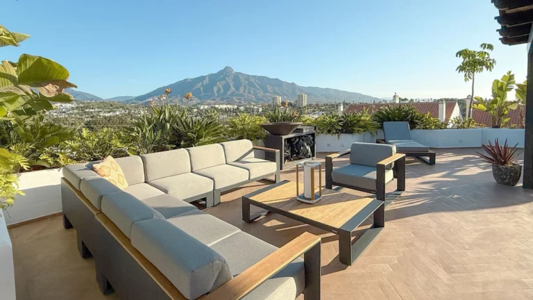 R5184106 | Penthouse in Nueva Andalucía – € 1,250,000 – 3 beds, 2 baths