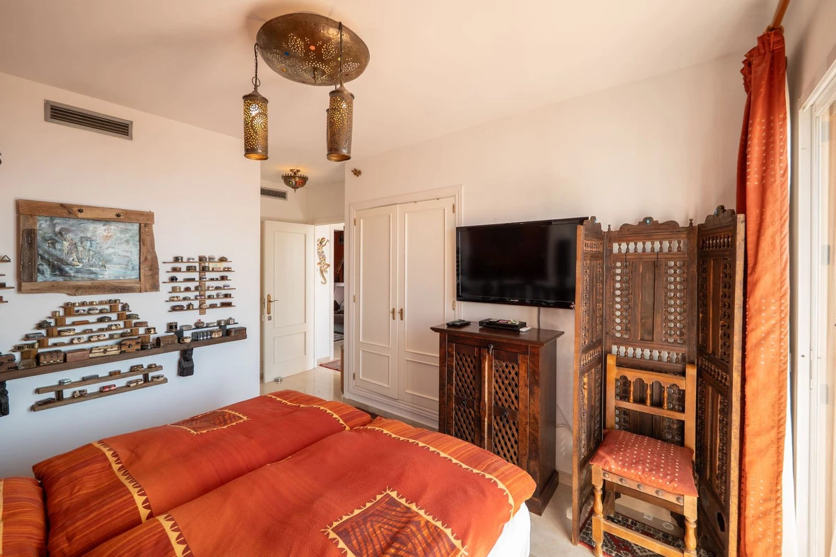 8-e64a9055bba3e77ac8aca3b893cdf826