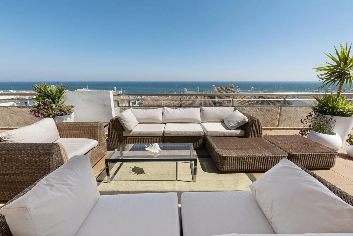 2-5bd7b9d04b45e33852eaf0ec6670150d