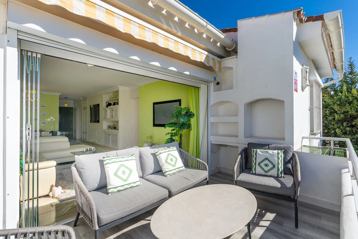 2-5bd7b9d04b45e33852eaf0ec6670150d