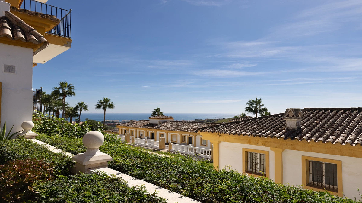 2-5bd7b9d04b45e33852eaf0ec6670150d