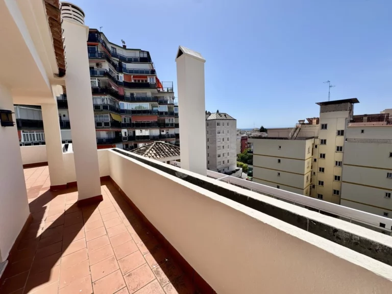 R5054947 | Penthouse in Marbella – € 675,000 – 3 beds, 2 baths