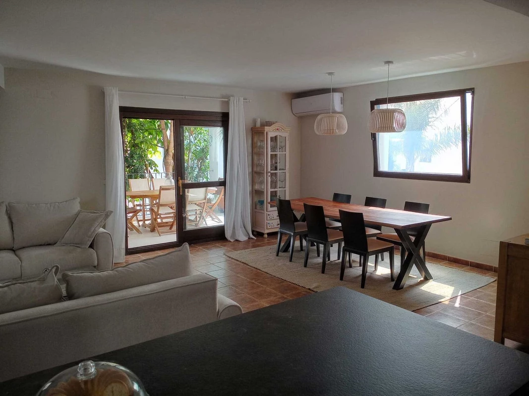 7-aa4cc561180b369757c0bb4af9886cd3