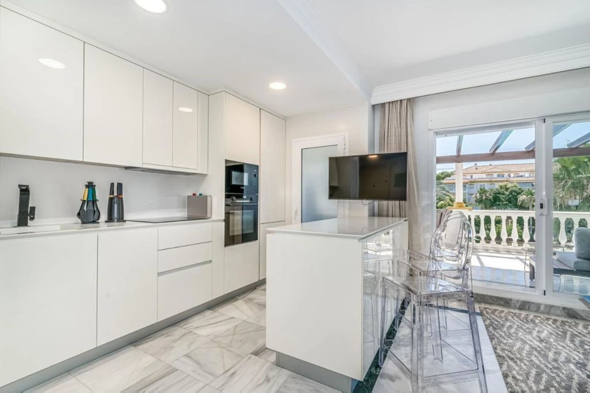 7-aa4cc561180b369757c0bb4af9886cd3