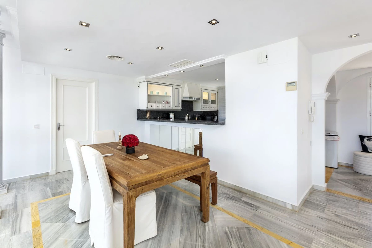 9-467d0cee5b725f3ef65f102a0c2e69c0